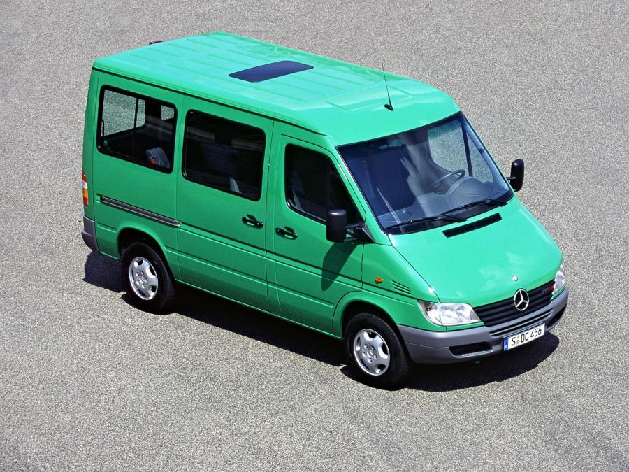  Mercedes-Benz Sprinter 2000 года  (фото 7 из 15)